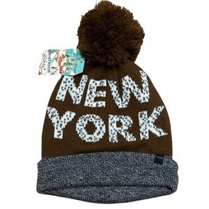 NWT Adorable Brown Knit “New York’s Soft Knit Pom Pom Beanie